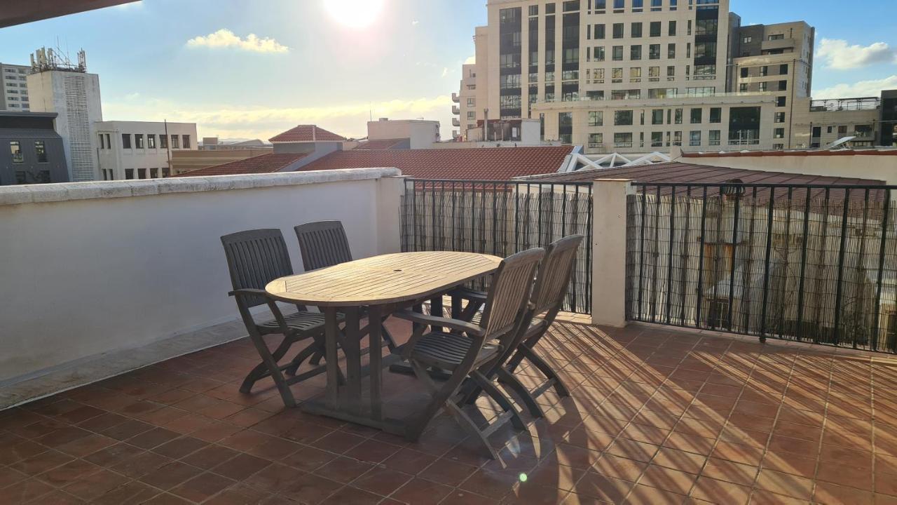 Gibraltar Town Centre Flat With Roof Terrace Apartment Exterior foto